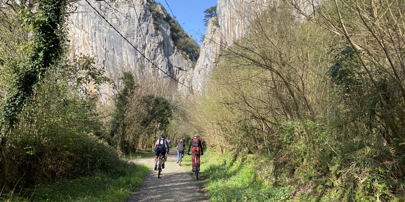 Senda del Oso en bici